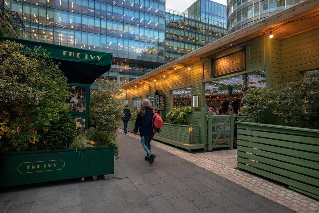 City Superhost: Luxury Deansgate Townhouse マンチェスター エクステリア 写真